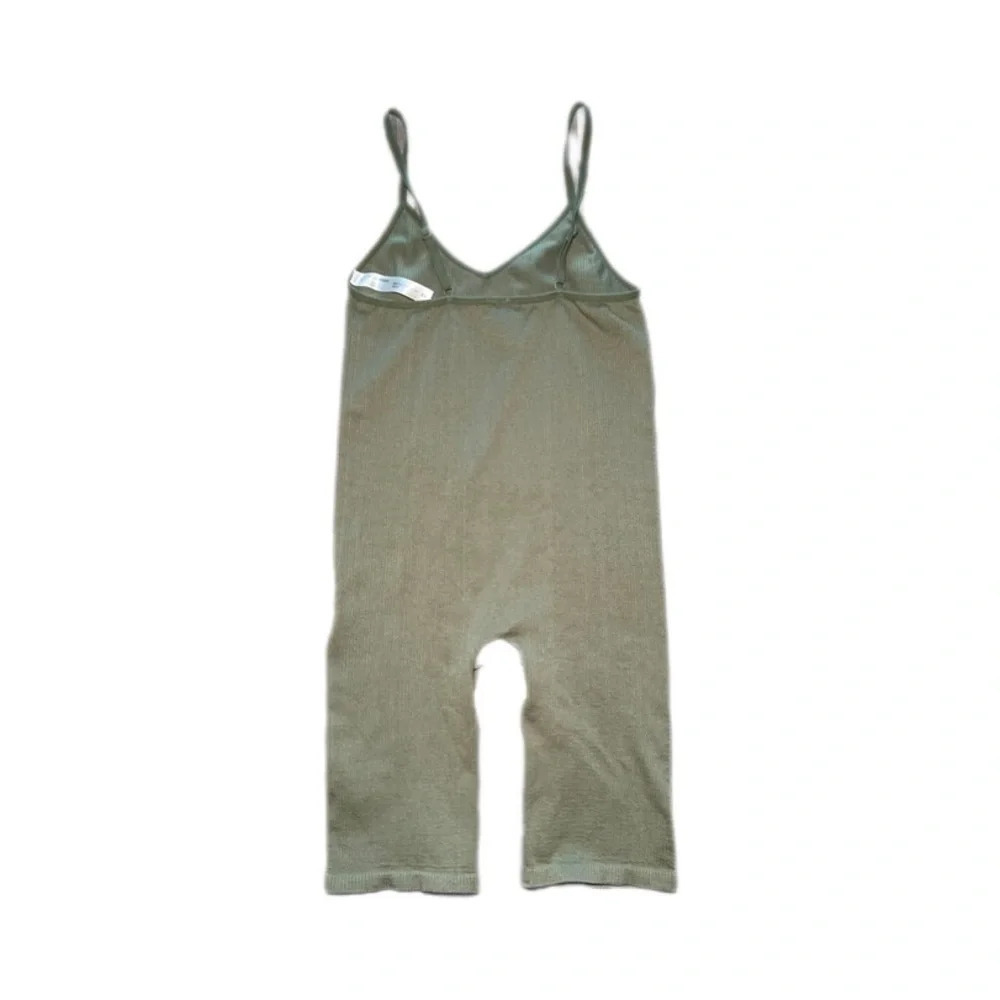 ANWND Green Spaghetti Strap Knee Length Ribbed Stretchy Jumpsuit Women’s Small - Picture 2 of 7